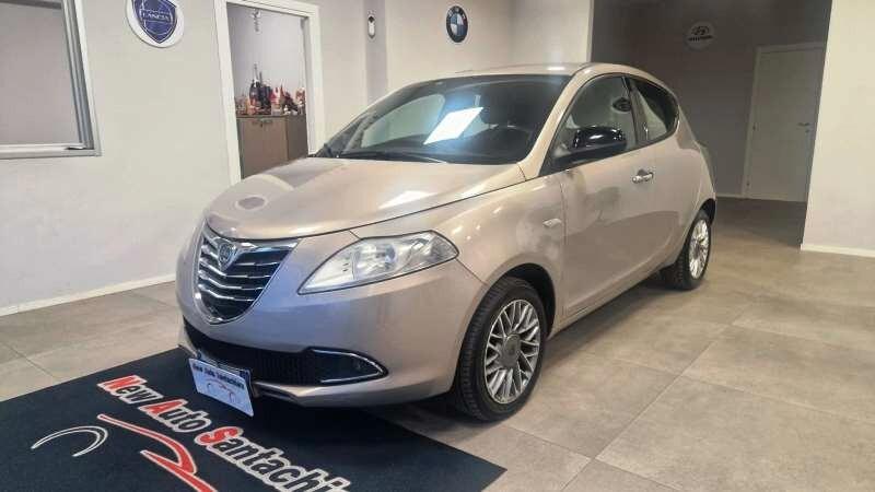 Lancia Ypsilon 1.2 69 CV S&S Gold