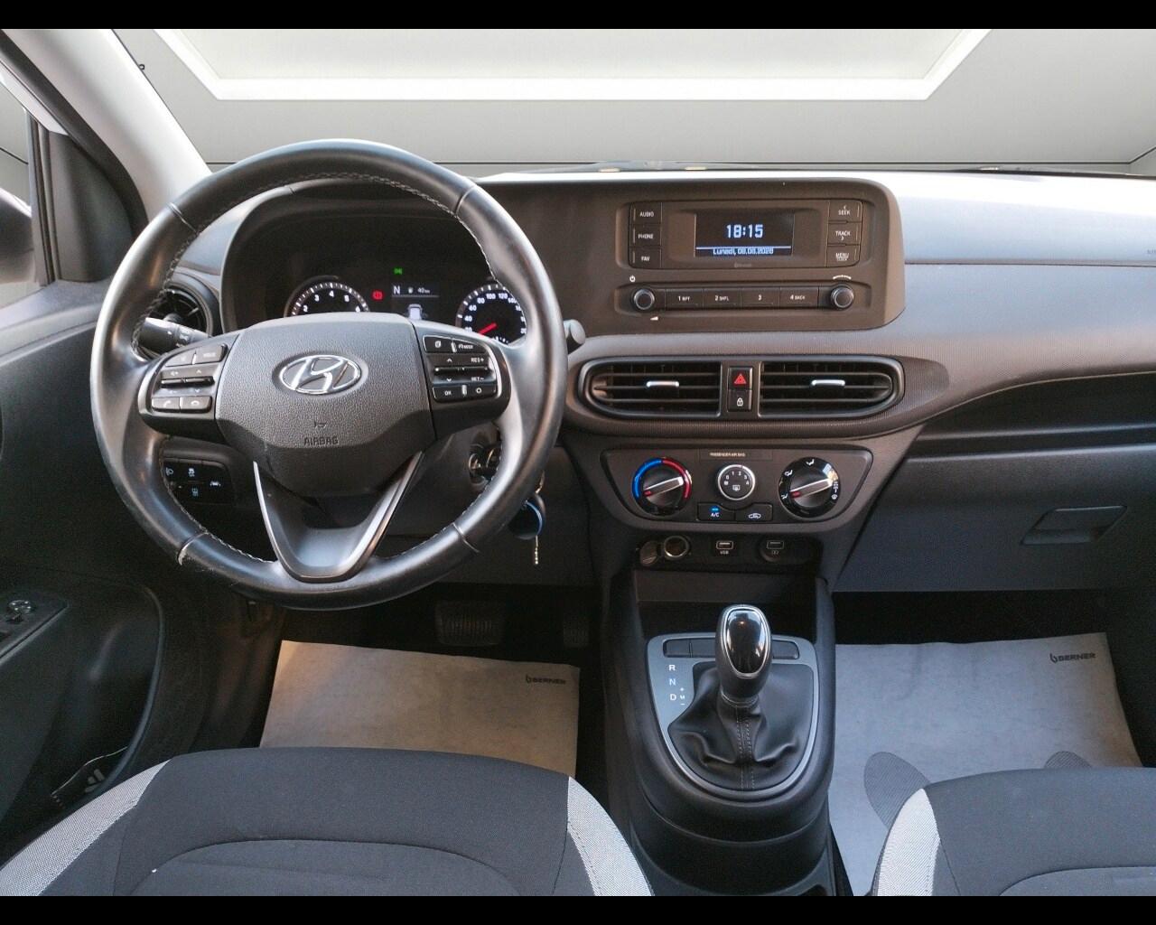 HYUNDAI i10 3ª serie i10 1.0 MPI AT Tech