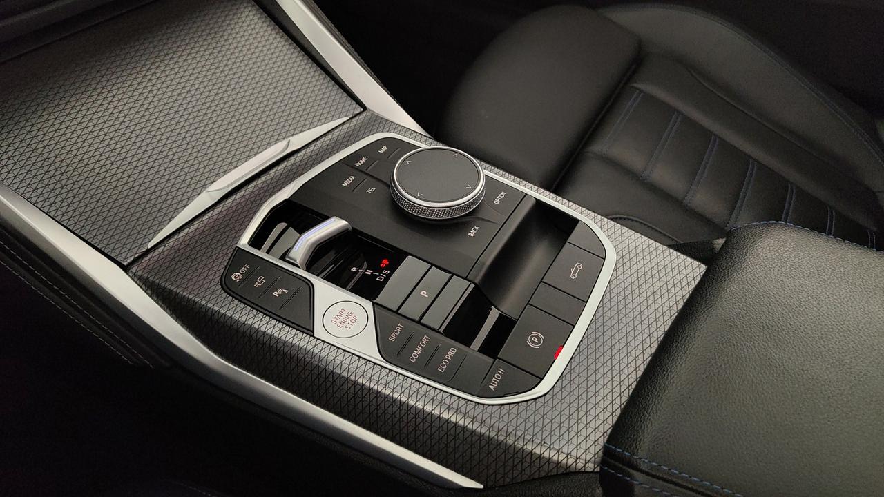 BMW Serie 4 G23 LCI 2024 Cabrio - 420d Cabrio mhev 48V MSport Pro auto