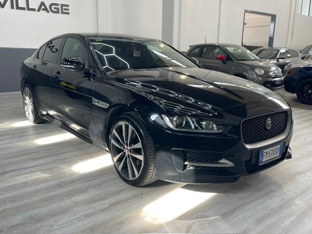 Jaguar XE 2.0 D 180 CV AWD aut. R-Sport