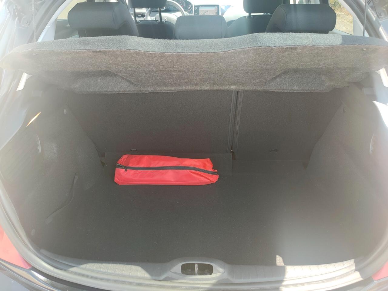 Peugeot 208 1.4 HDi 68 CV 5 porte Active