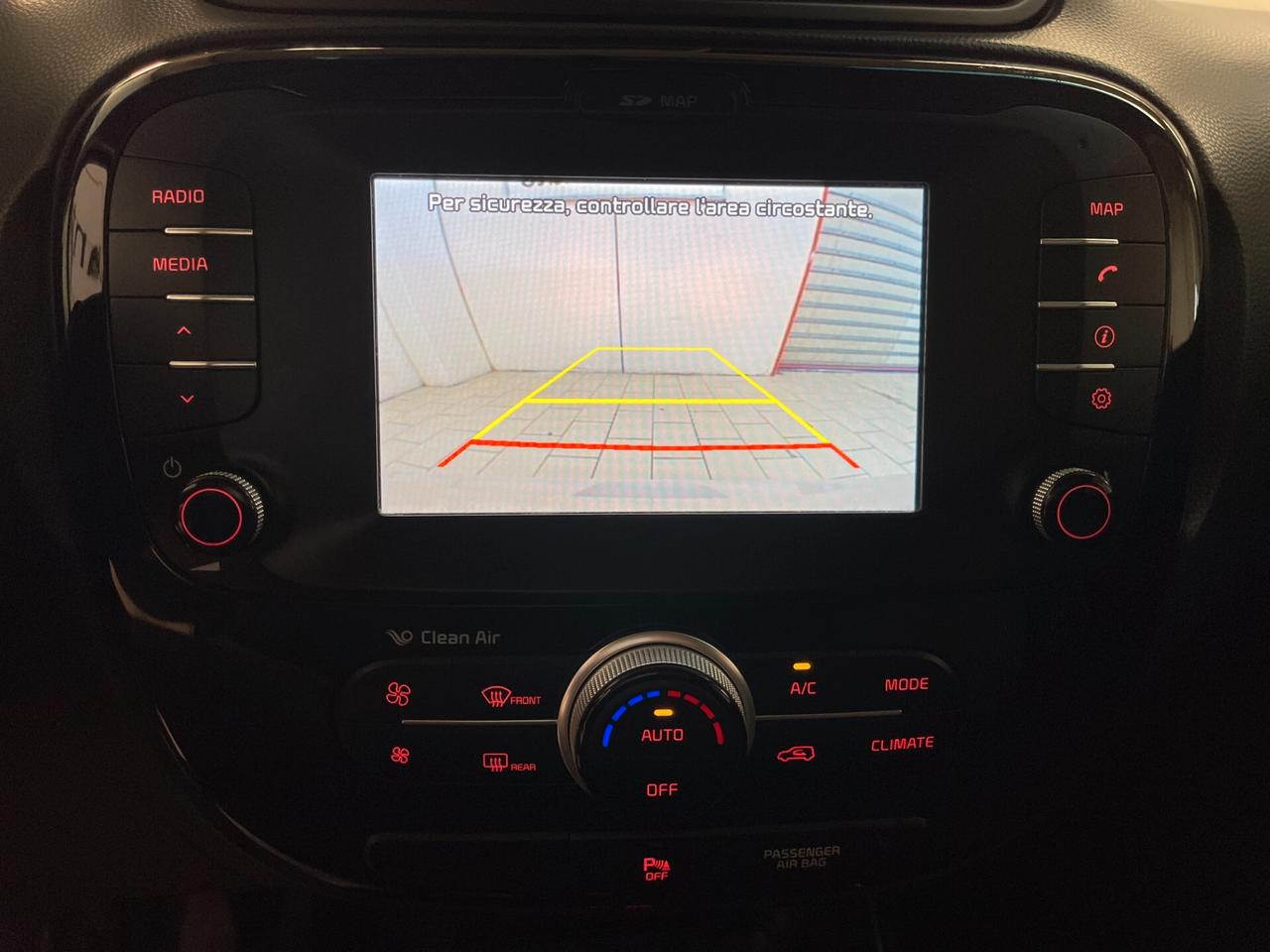 Kia Soul Your 1.6 crdi 16v c.auto-Ok Neopatentati-LEGGI SOTTO