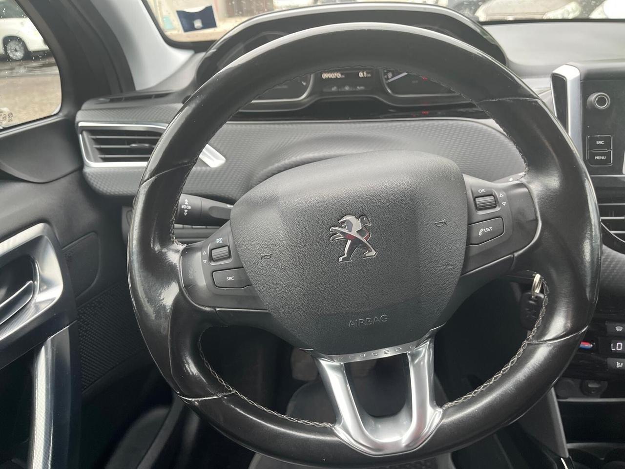 Peugeot 2008-1.2 benz-“allure”-2015