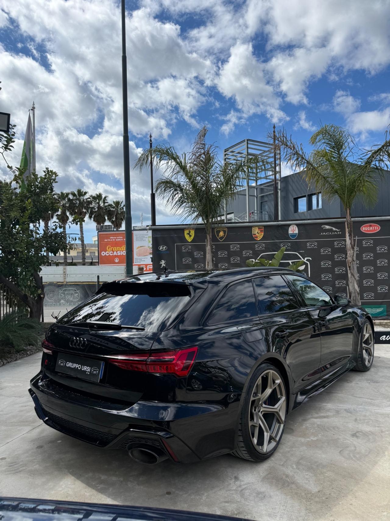 Audi RS6 R Avant 4.0 TFSI V8 quattro tiptronic Performance