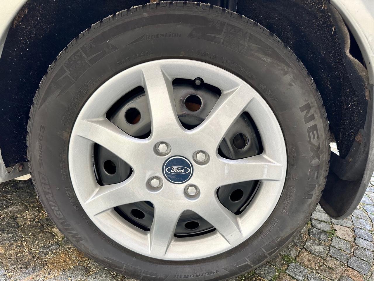 Ford Focus 1.8 TDCi Comandi audio Volante