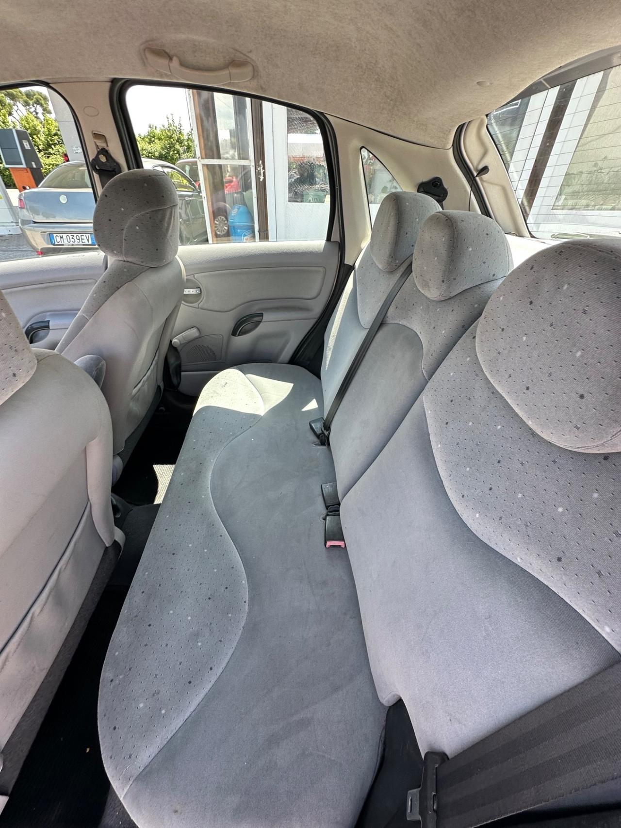 Citroen C3 1.1 Elegance neopatentati 2003