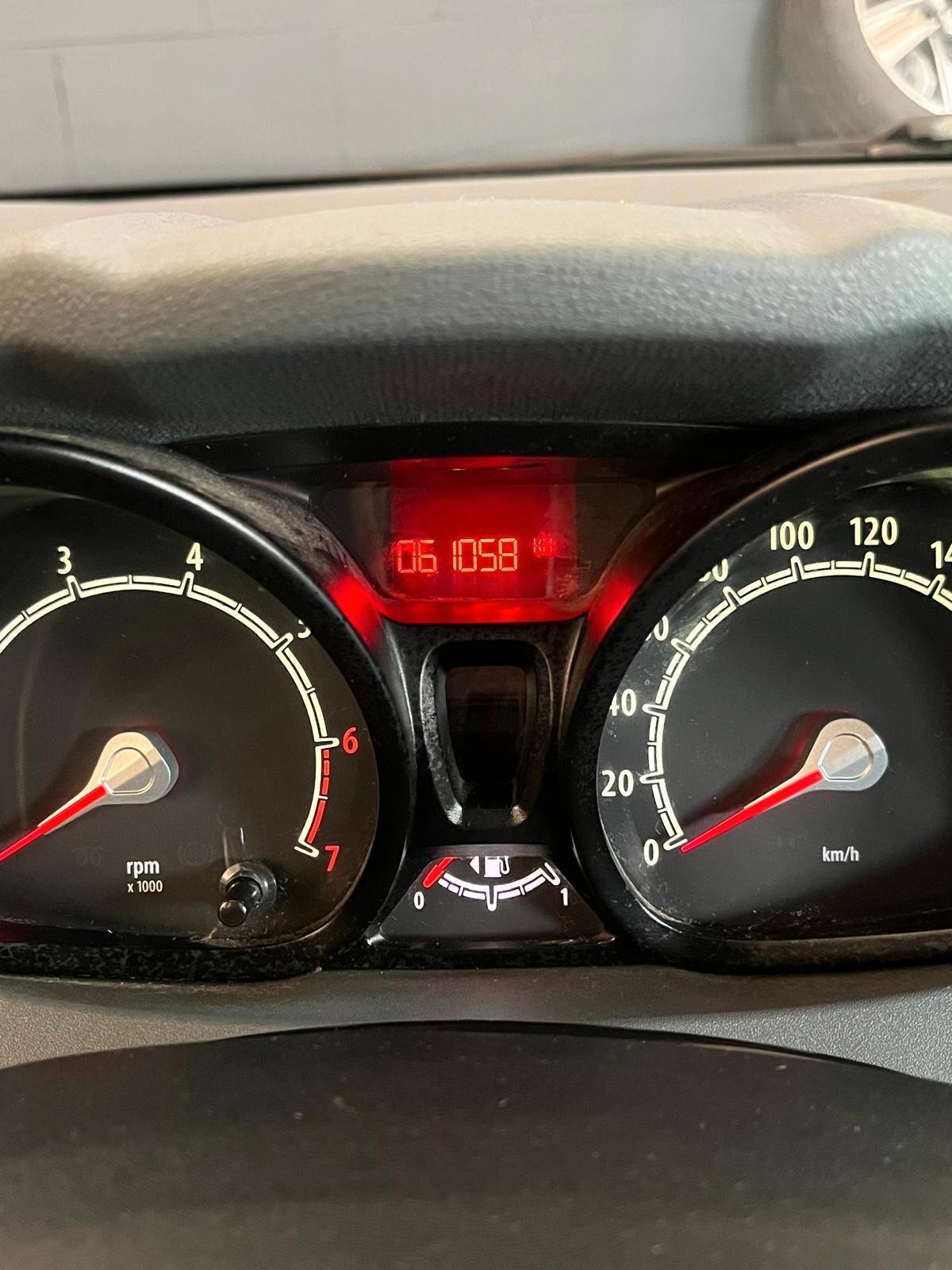 Ford Fiesta DISTRIBUZIONE ESEGUITA