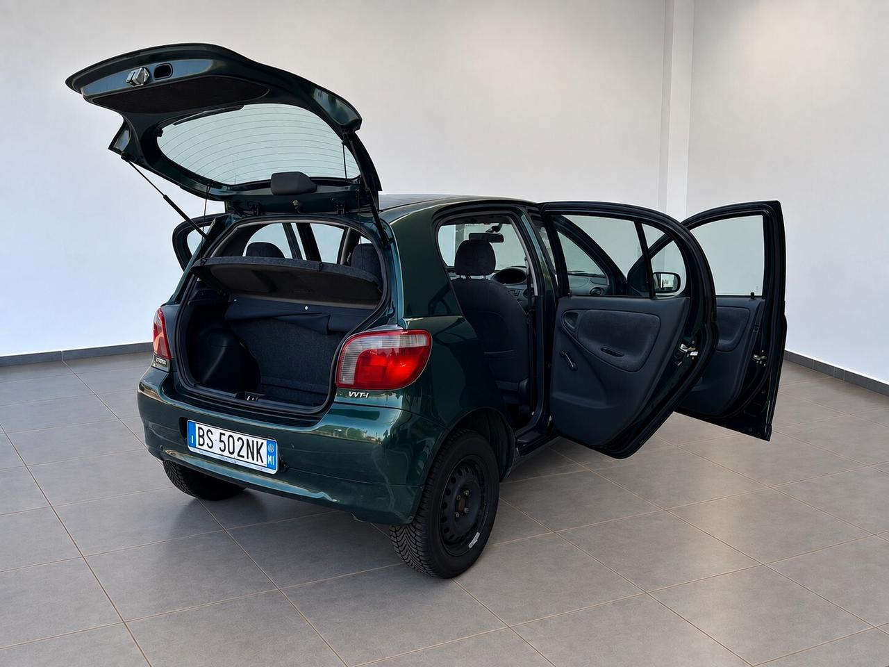 Toyota Yaris 1.0i 16V cat 5 porte