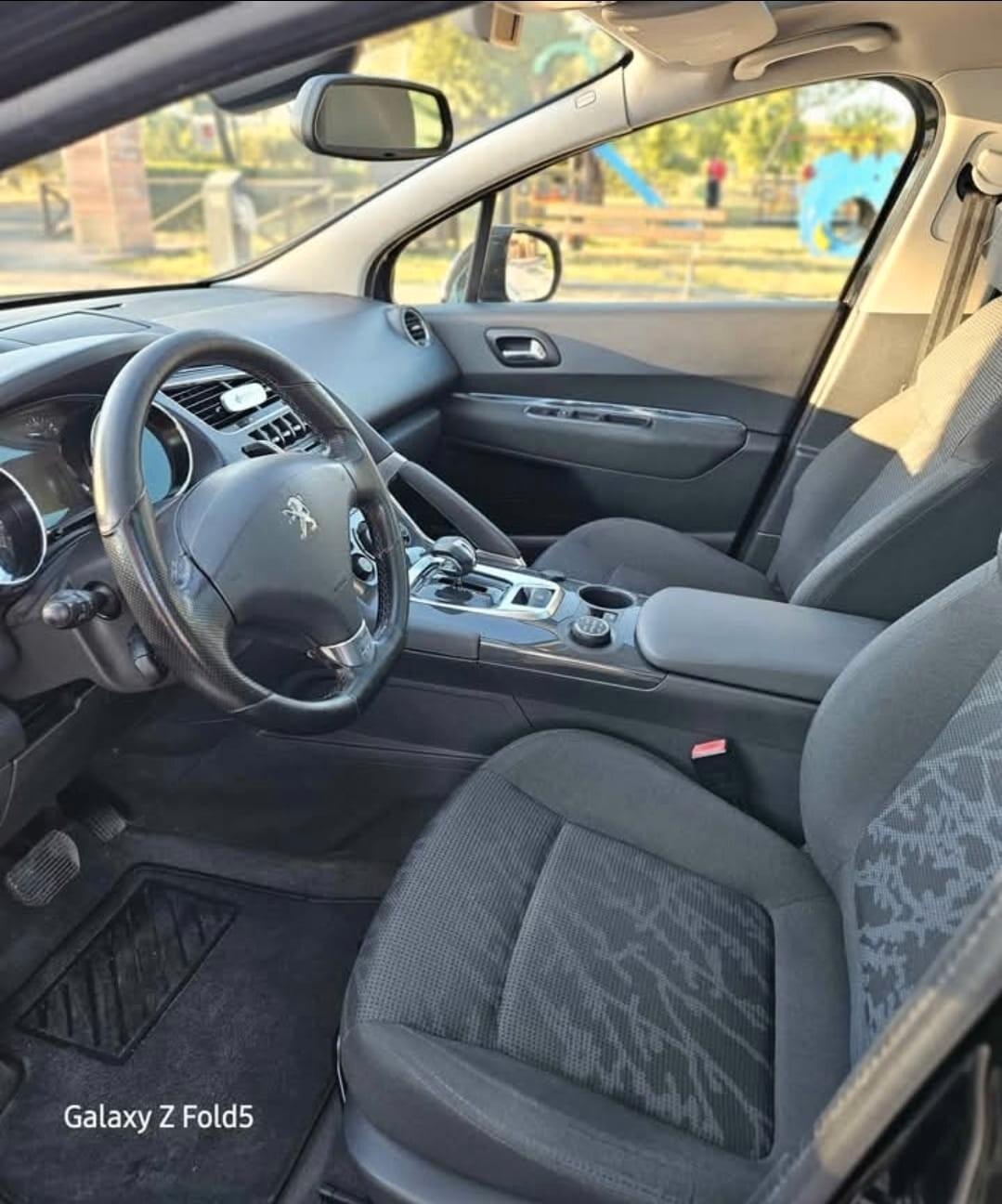 Peugeot 3008 HYbrid4