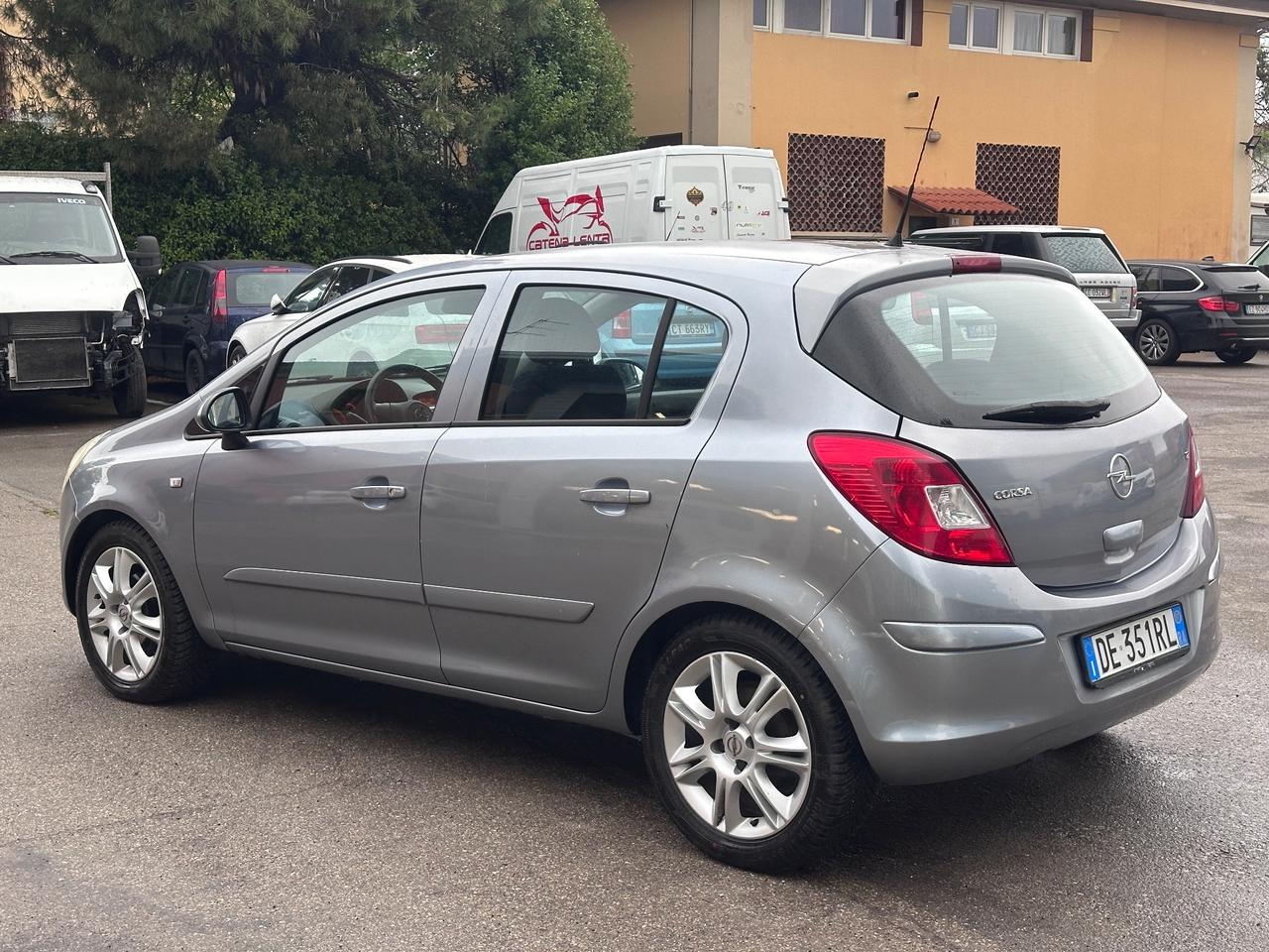 Opel Corsa 1.2 5 porte Club solo 73mila km originali