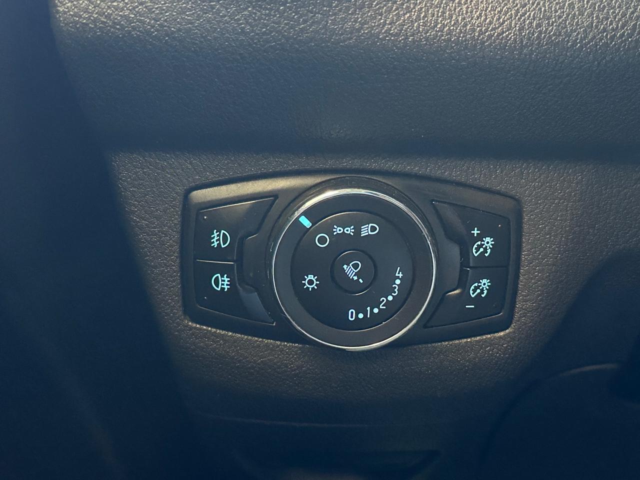Ford Tourneo Courier 1.0 EcoBoost 100 CV Plus