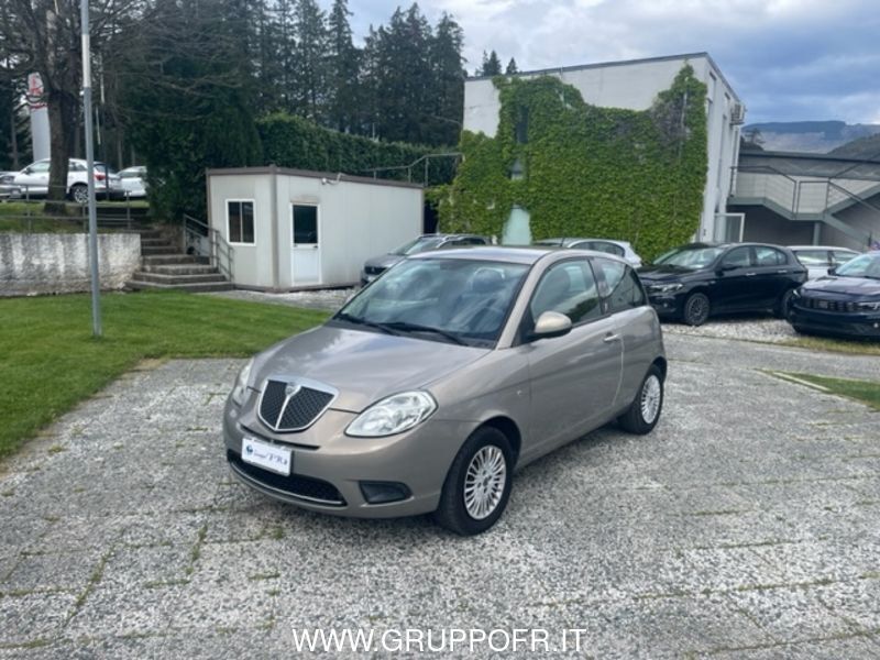 Lancia Ypsilon 1.2 New Oro