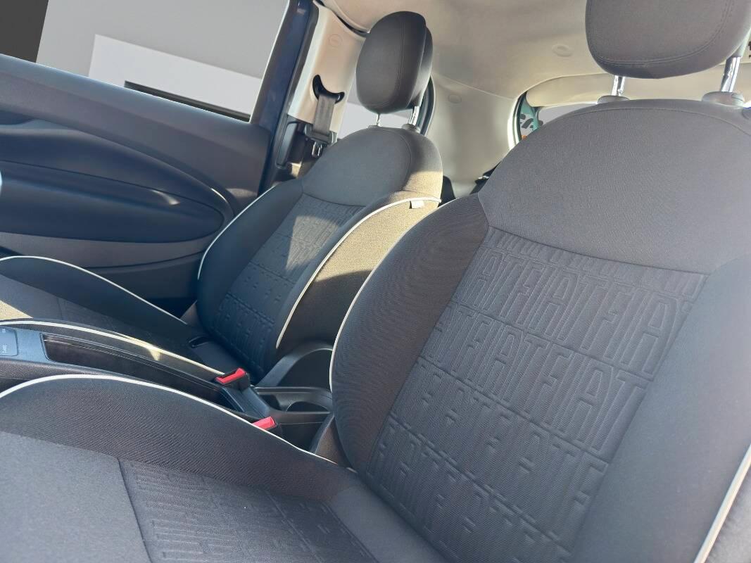 Fiat 500e 3+1 42 kWh Icon CON CARPLAY