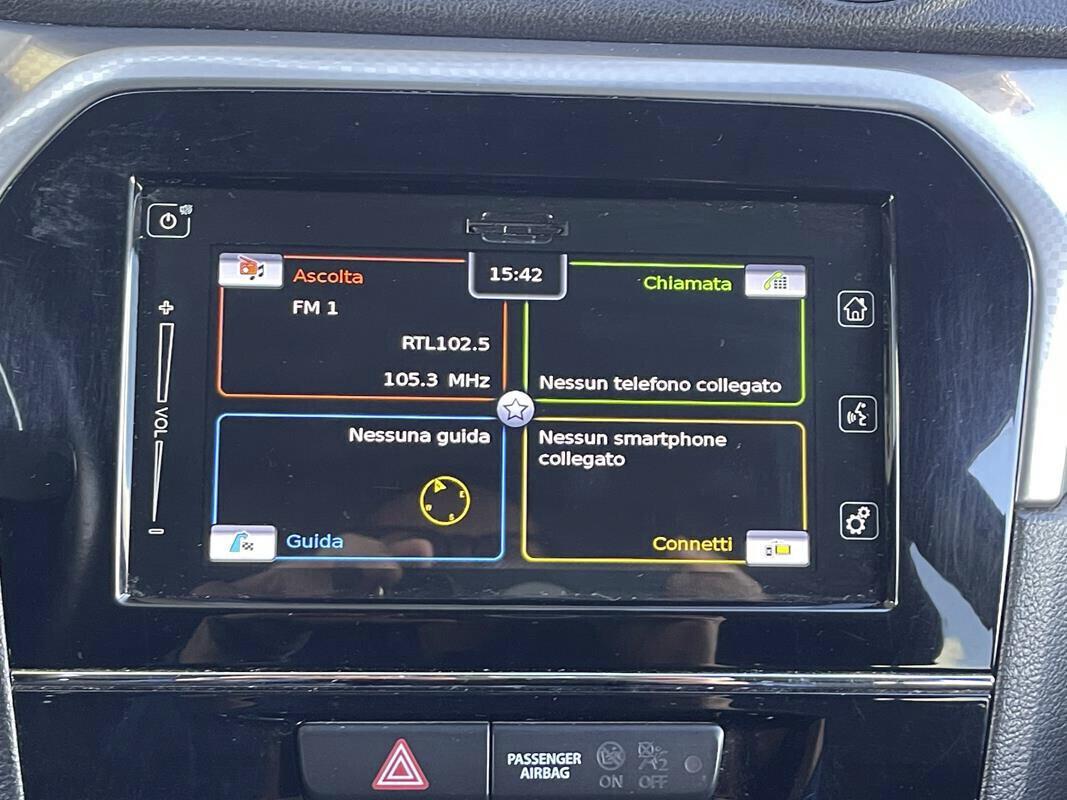 Suzuki Vitara 1.6 DDiS 4WD AllGrip V-Top Navigatore-Telecamera post.-Sedili Pelle-Alcantara