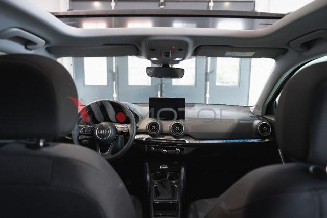 AUDI Q2 30 TDI Identity Black