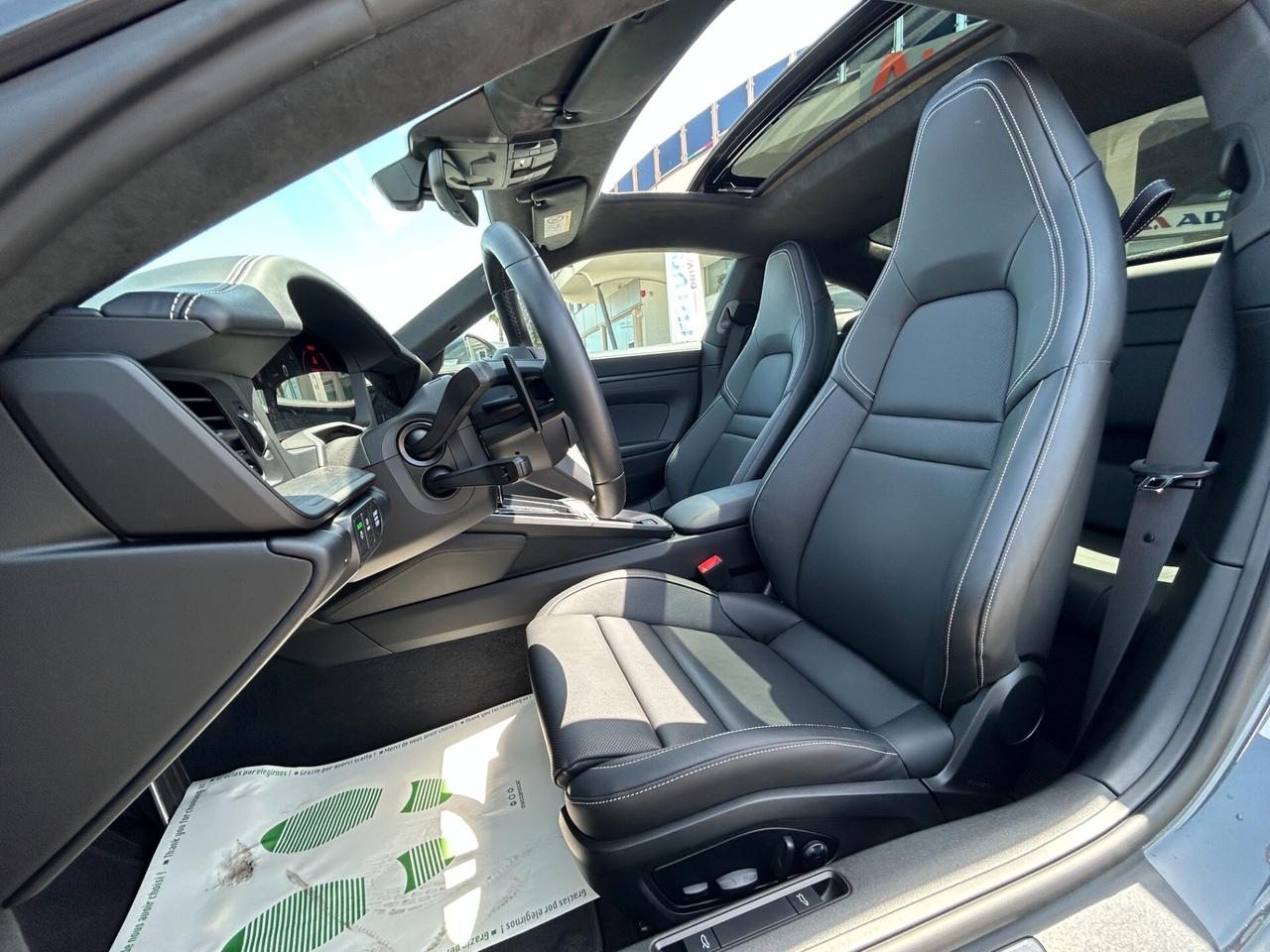 Porsche 992 911 (992.2) Coupe 3.6 GTS 540cv auto KM 0
