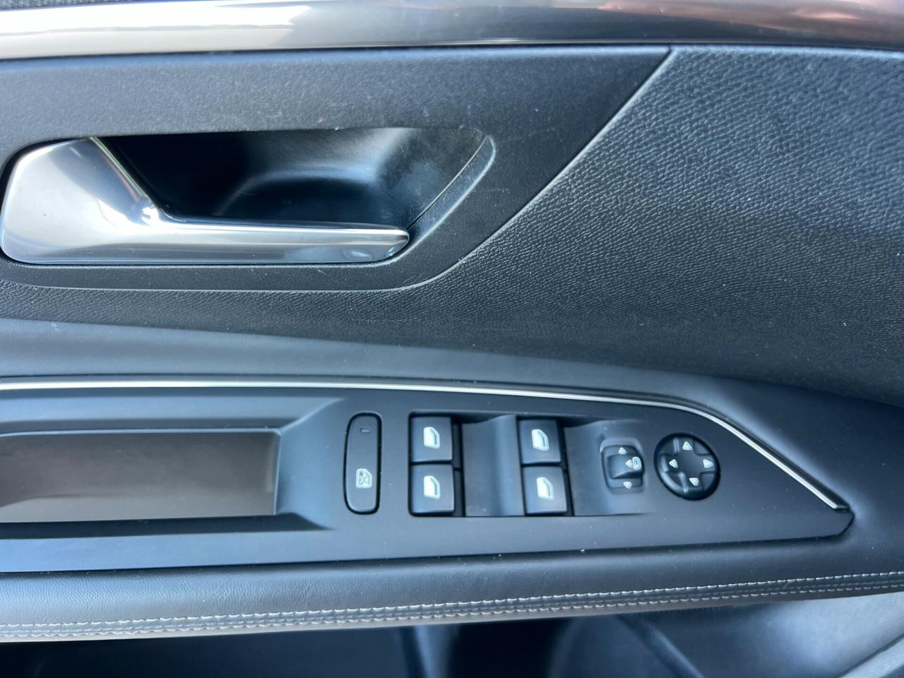 Peugeot 3008 GT LINE/CAMBIO AUTOMATICO/GARANZIA