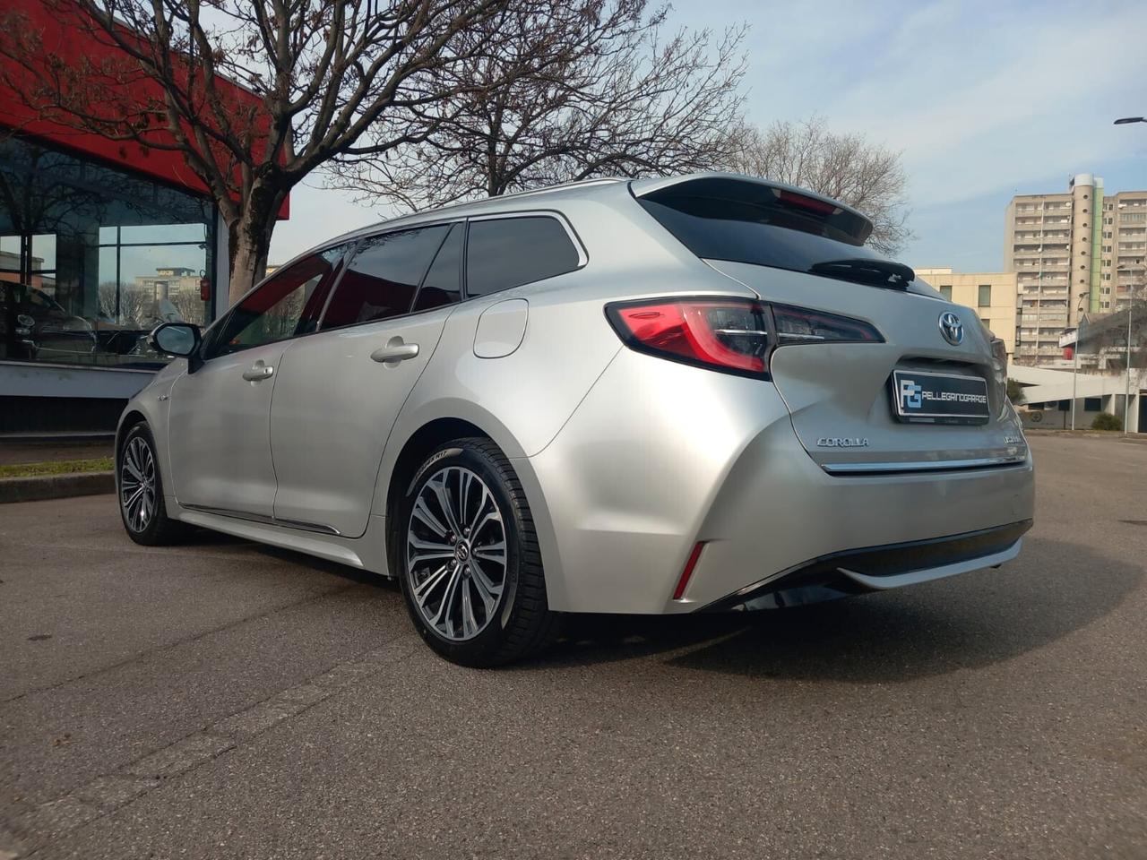 Toyota Corolla SW Touring Sports 2.0h Lounge cvt