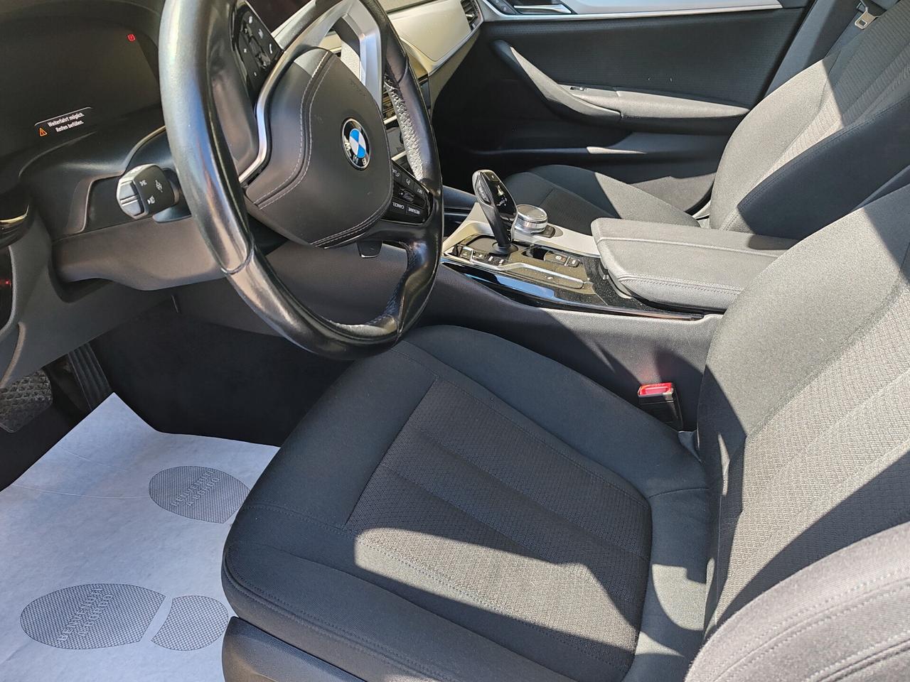BMW 520d - X Drive - Touring Business - Diesel/Ibrida
