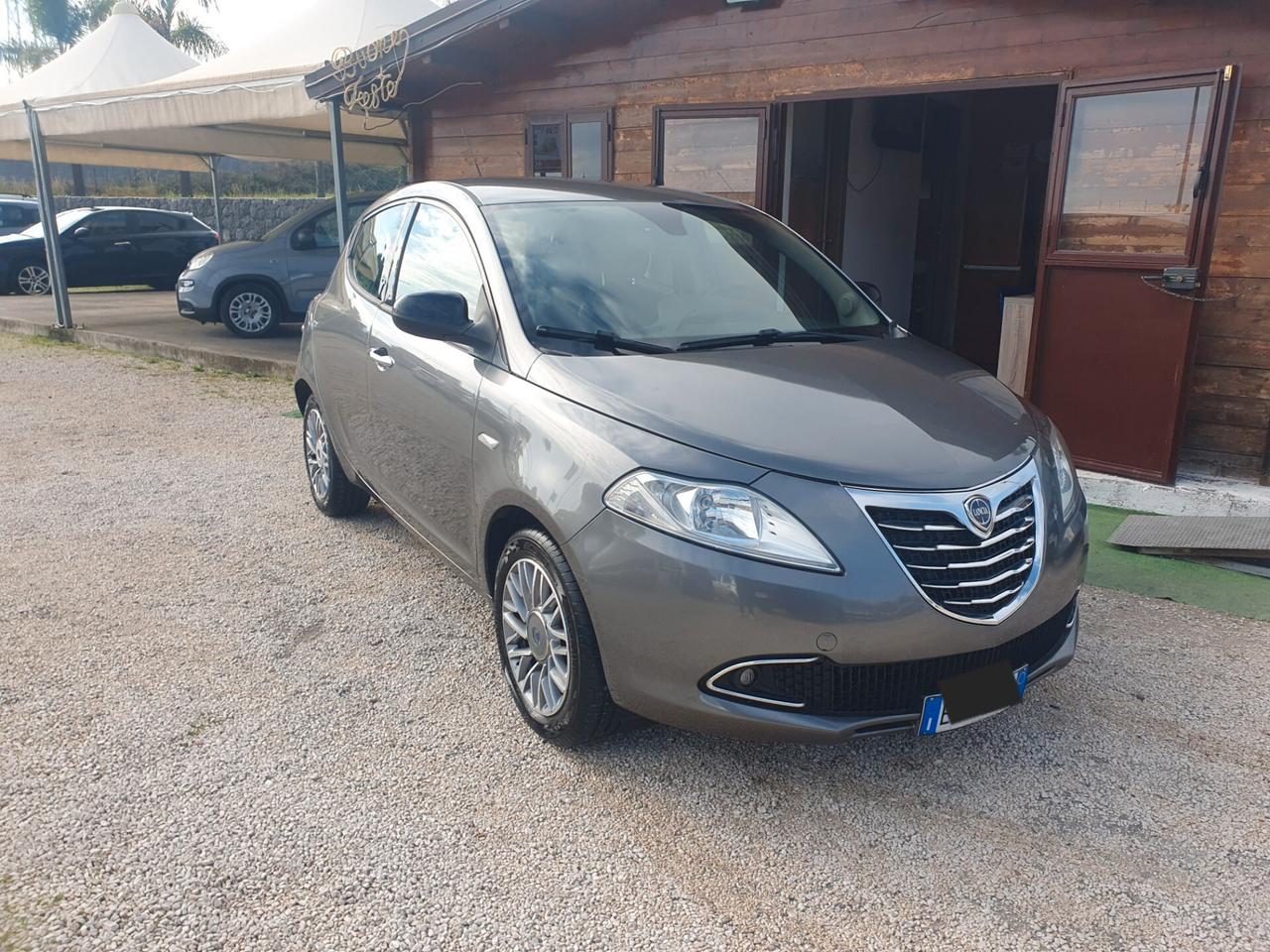 Lancia Ypsilon 1.3 MJT 16V 95 CV 5 porte S&S Gold