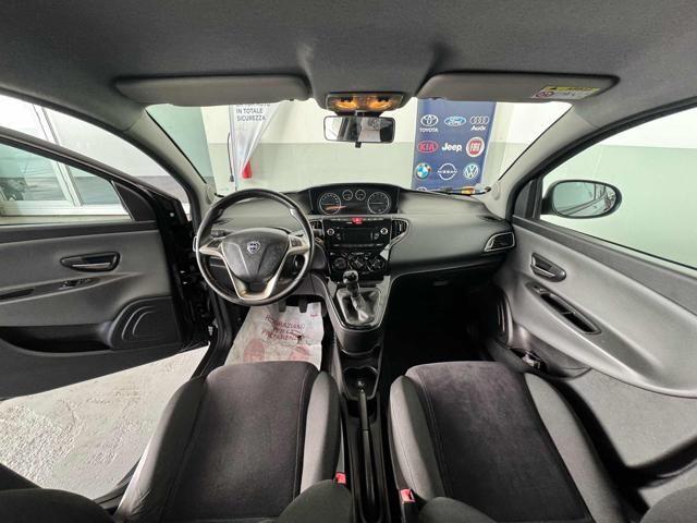 LANCIA Ypsilon 1.2 69 CV 5 porte GPL Ecochic Gold