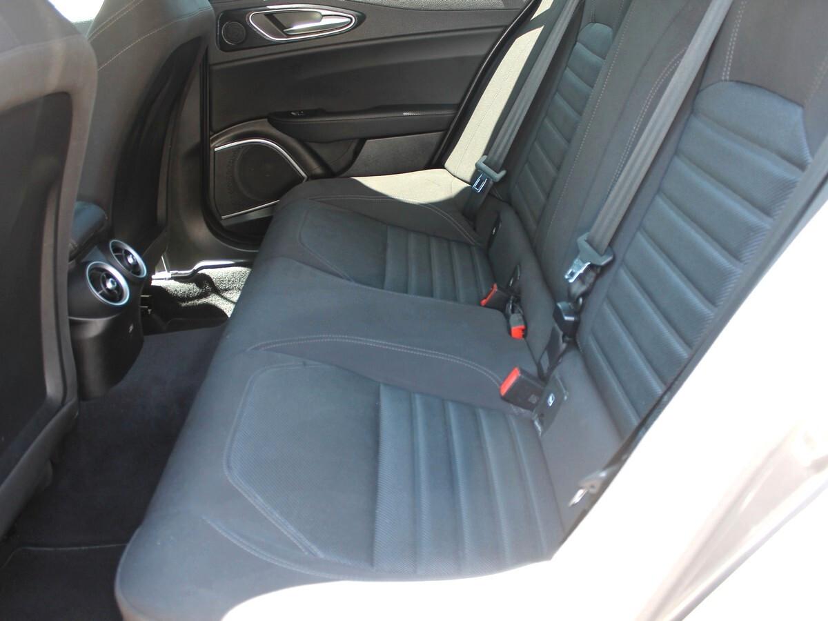 Alfa Romeo Giulia 2.2 Turbodiesel 190 CV AT8 Business Navi PREZZO REALE UNIPRO IVA DEDUCIBILE