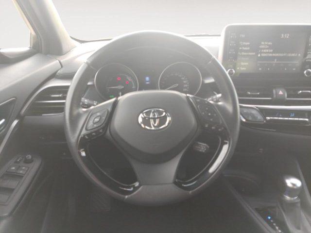 TOYOTA C-HR 1.8 Hybrid E-CVT Business