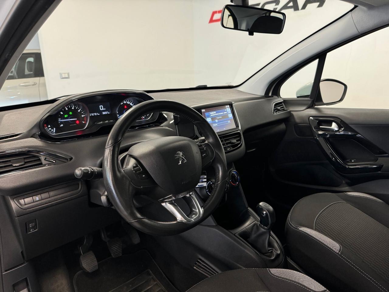 Peugeot 208 PureTech 82 5 porte Active NEOPATENTATI UNIPROP.