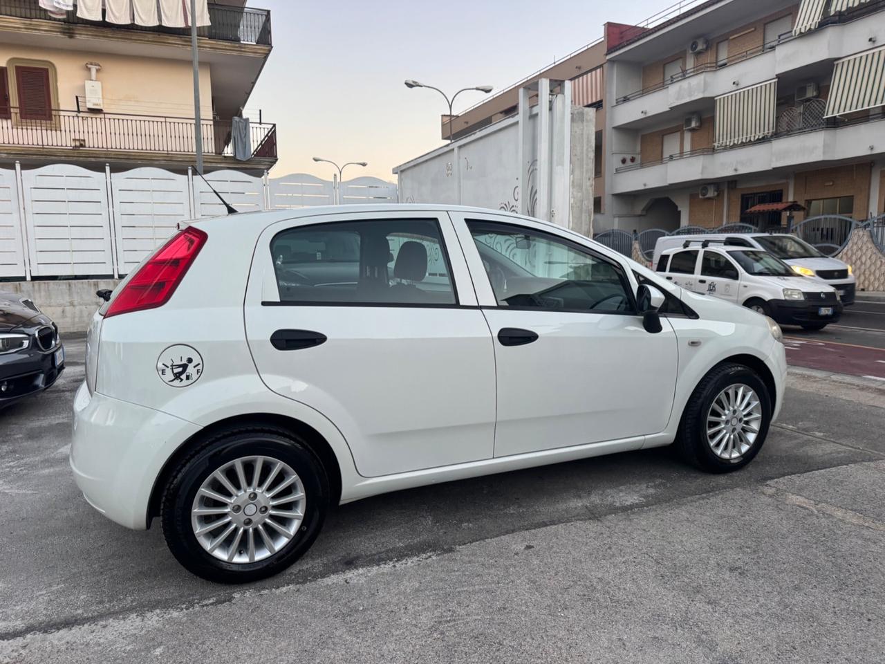 Fiat Grande Punto 1.2 GPL 69CV 2011
