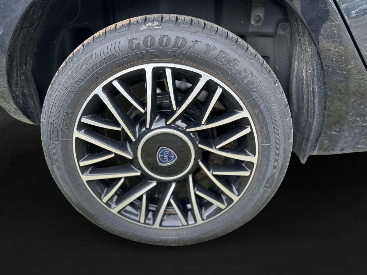 LANCIA Ypsilon III 2021 - Ypsilon 1.0 firefly hybrid Platino s&s 70cv