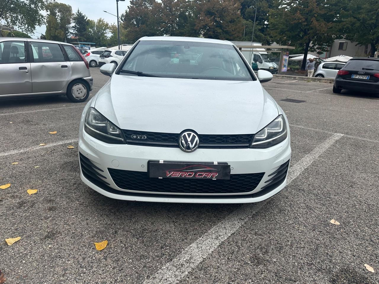 Volkswagen Golf 2.0 TDI DSG 3p. Highline BlueMotion Technology