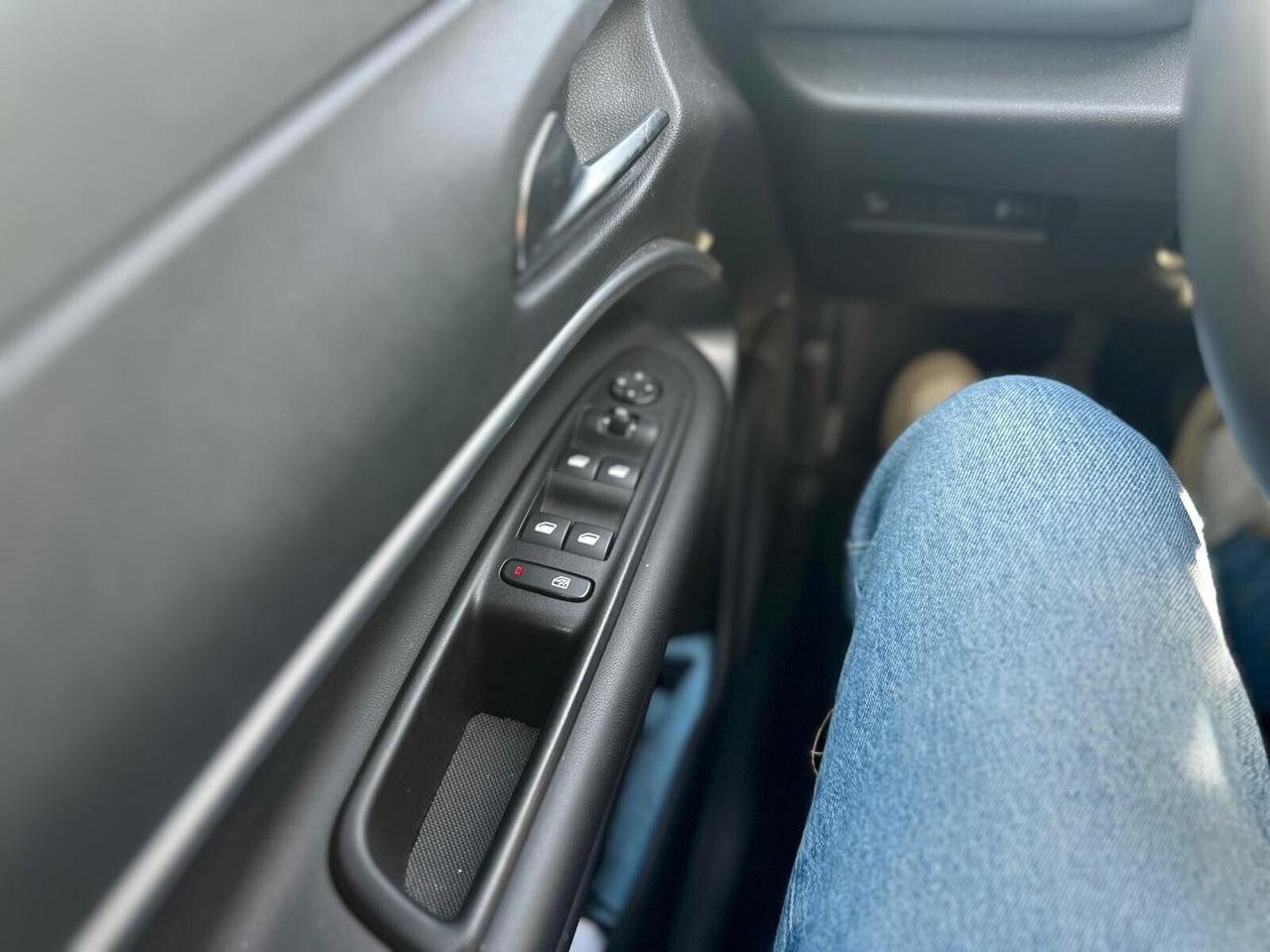 Jeep Avenger 1.2 Turbo 100 CV Altitude