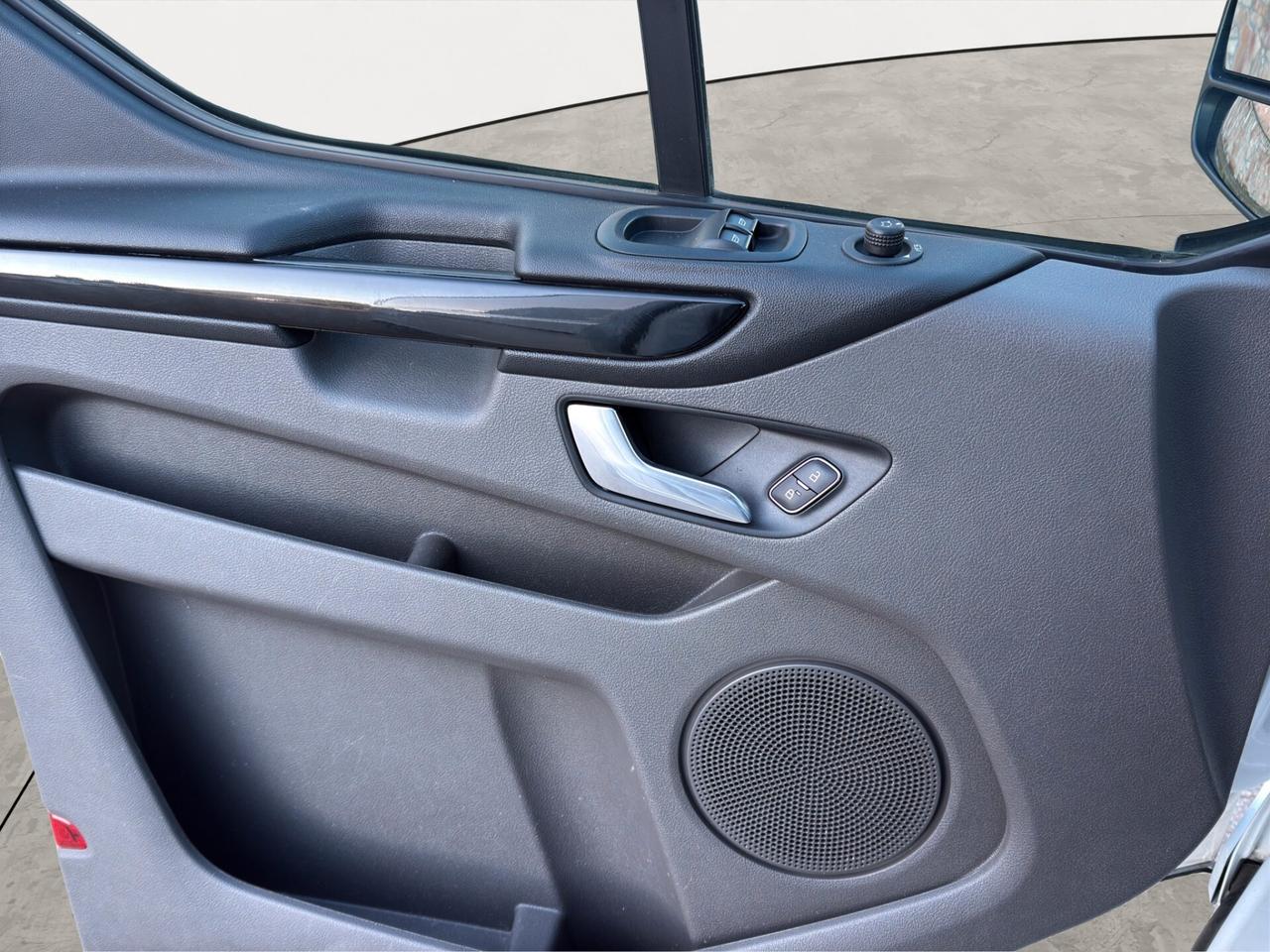 Ford Transit Custom 280 2.0 EcoBlue 170 aut. PC Furgone Titanium