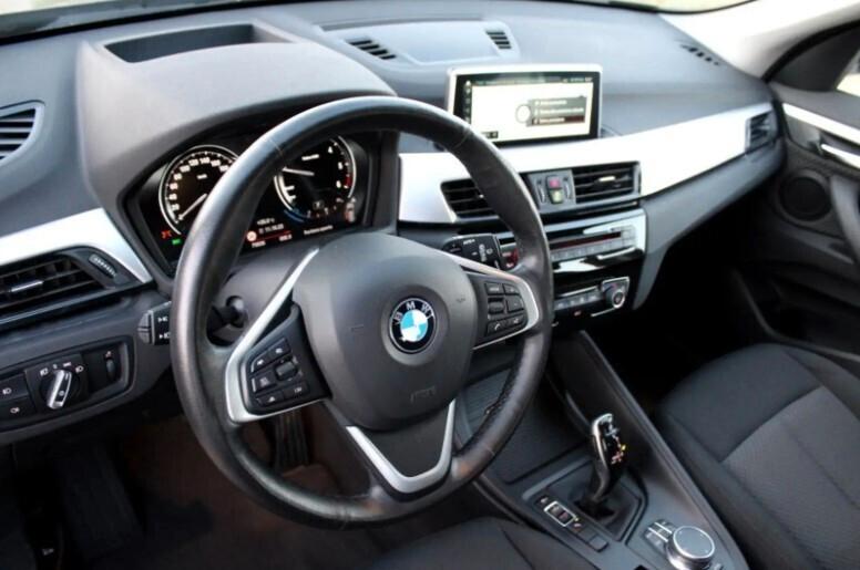 Bmw X1 sDrive 18d Aut. *LUCI AMBIENTE