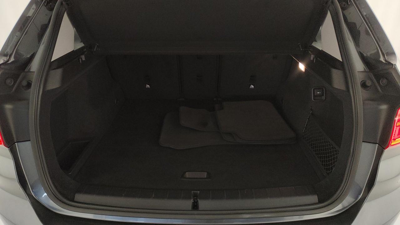 BMW X1 F48 - X1 sdrive18i 140cv