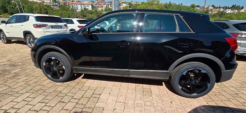 Audi Q2 35 TDI S tronic Business Advanced