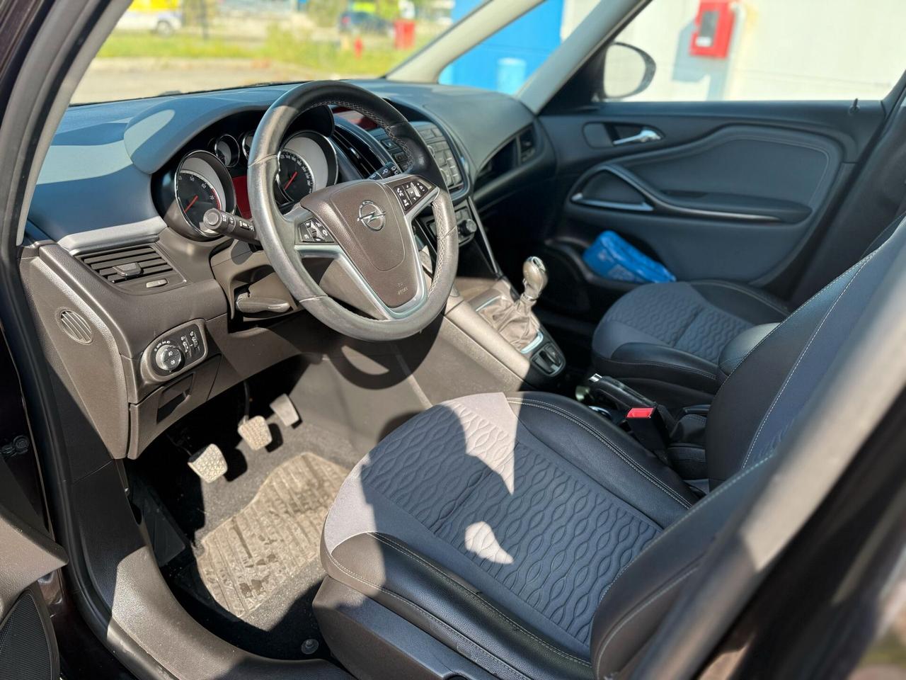 OPEL ZAFIRA 1.6 TURBO METANO 2014 12 MESI DI GARANZIA