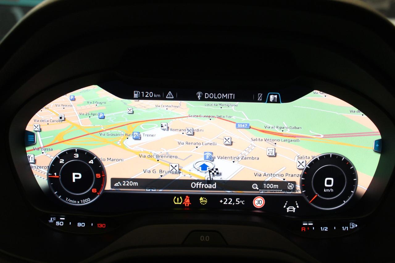 Audi Q2 35 TDI quattro S tronic Business