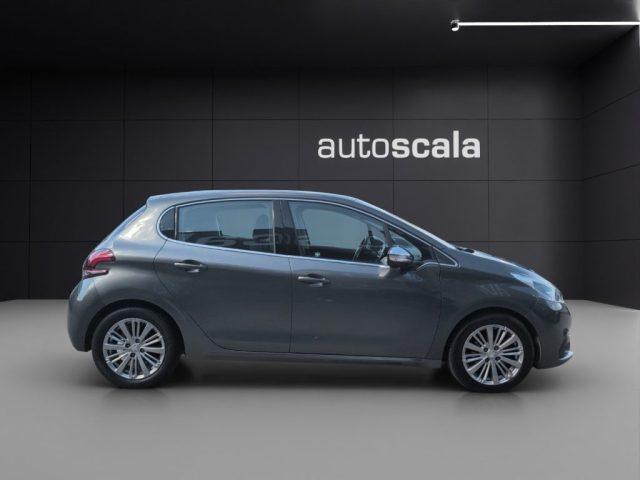 PEUGEOT 208 1° serie PureTech 82 5 porte Allure