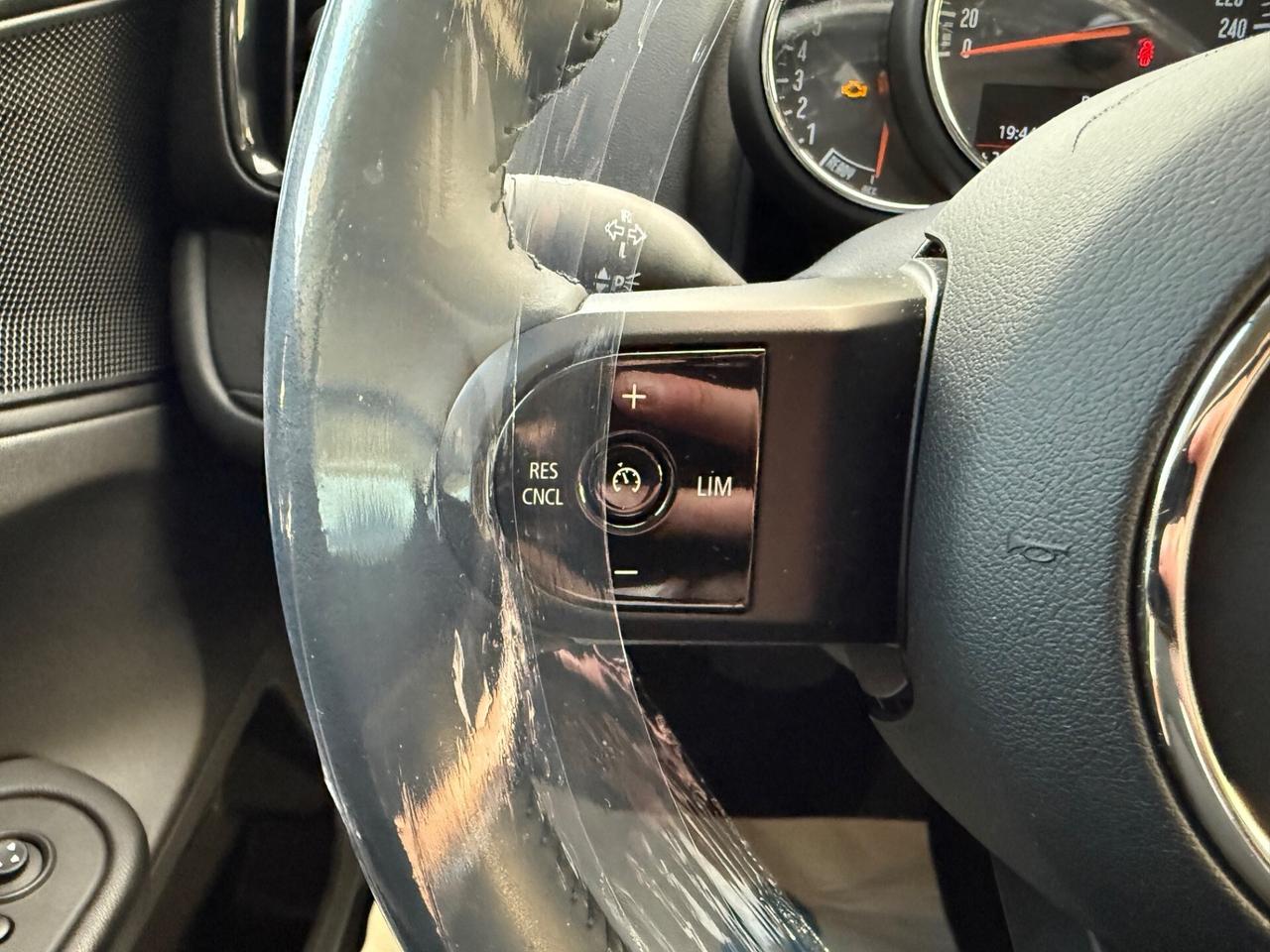 Mini Cooper Countryman 1.5 One - Automatica
