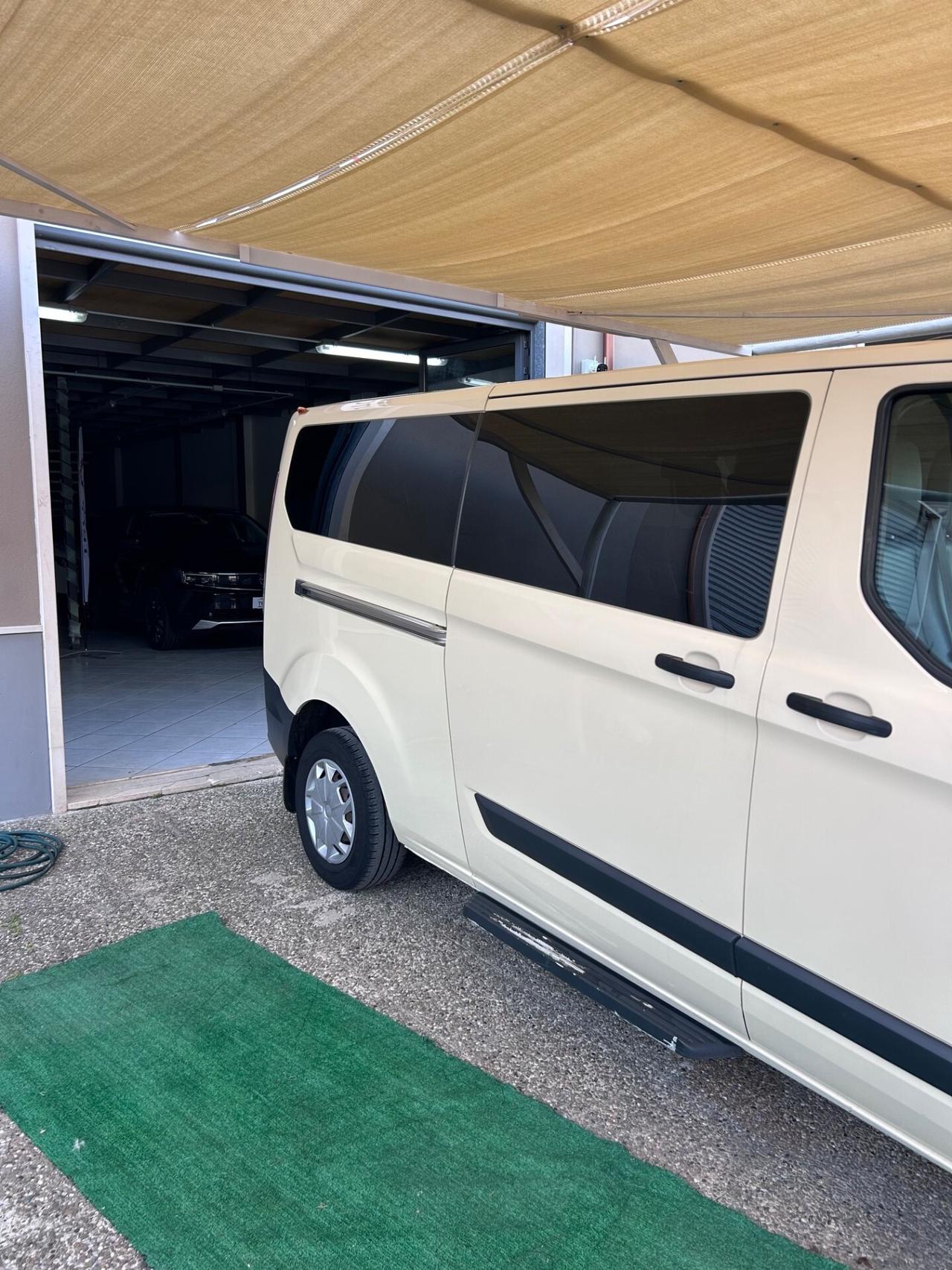 Ford Transit Custom 340 2.0 TDCi 130 PL Combi Tren