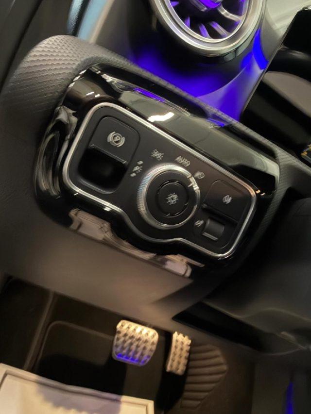 MERCEDES-BENZ A 35 AMG 4Matic //TETTO//LED//