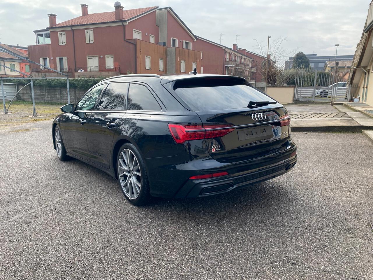 Audi A6 Avant 55 TFSI e quattro ultra S line plus