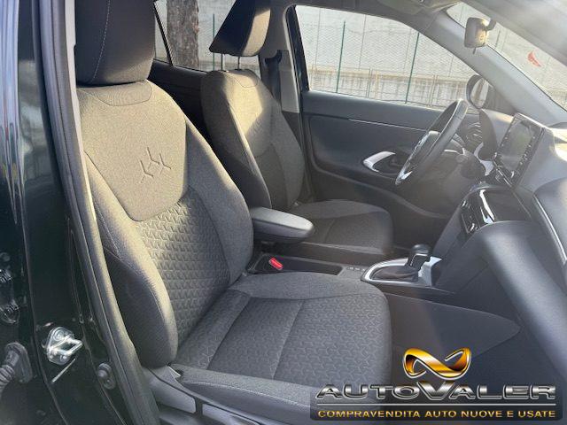 TOYOTA Yaris Cross 1.5 Hybrid 5p. E-CVT -i Business