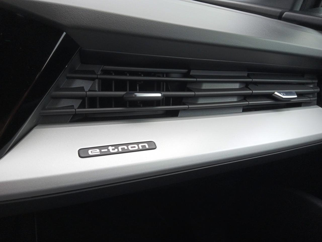 Audi e-tron Q4 ETRON APPLE CAR PLAY GUIDA DI 2° LIVELLO ANDROID AUTO AUTONIMIA DI CIRCA 400 KM PRONTA CONSEGNA
