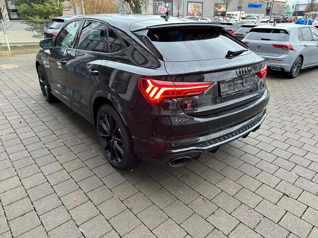 Audi Q3 RS Q3 SPB quattro S tronic