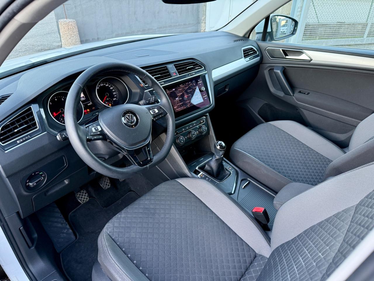 VW Tiguan 1.4 TSI Business BlueMotion Technology NEO PATENTATI