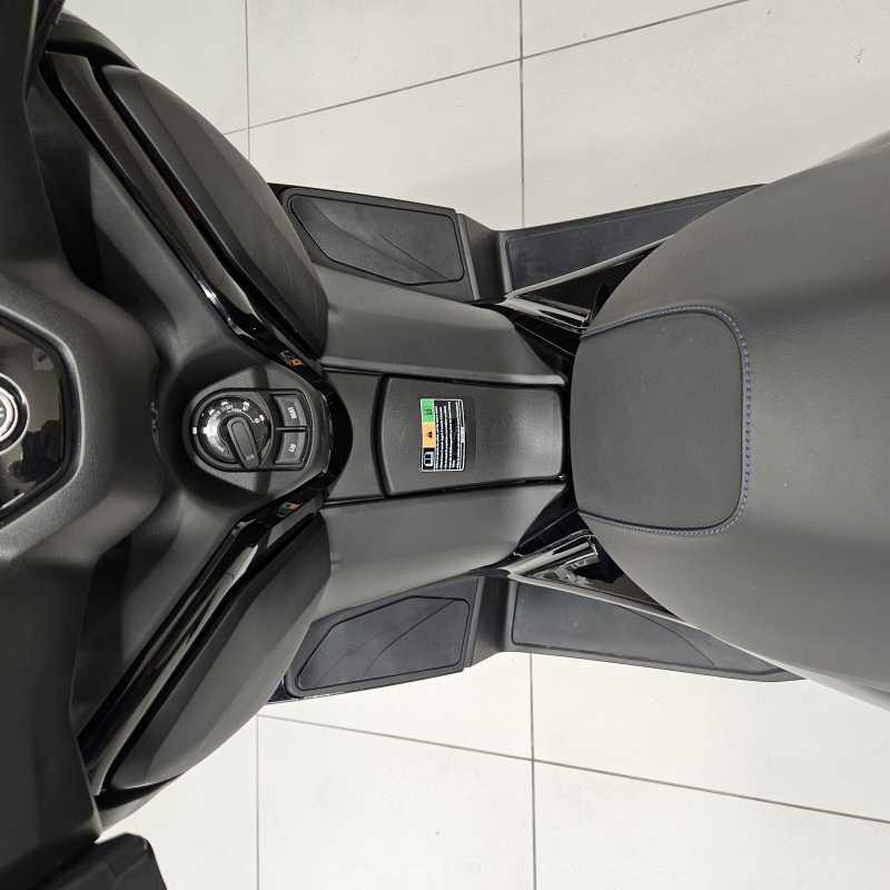Yamaha X-Max 125 - 2025