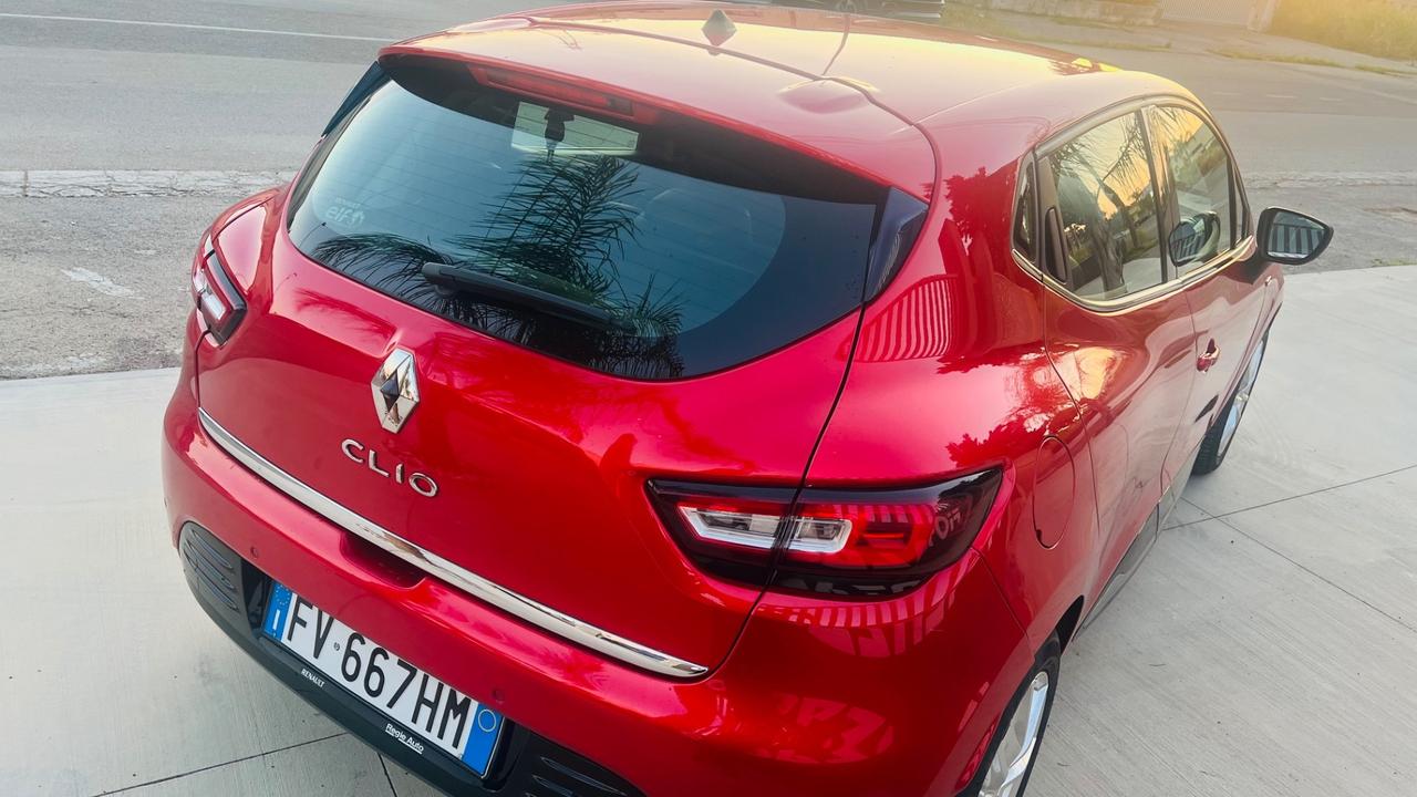 Renault Clio dCi 8V 75 CV 5 porte Duel