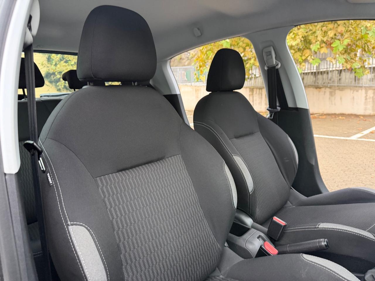 Peugeot 208 1.4hdi 75cv Diesel - euro6 - 2016
